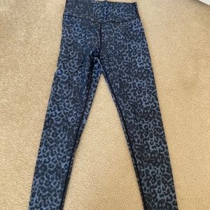 Retired scrunchy leopard zyia leggings